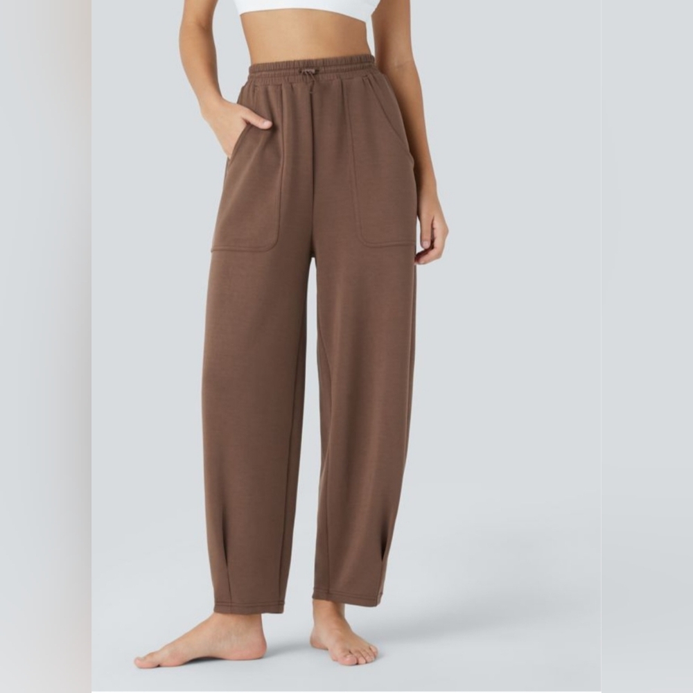 NWT HALARA High Waisted Drawcord Side Pocket Barrel Leg Joggers (Size: XS)